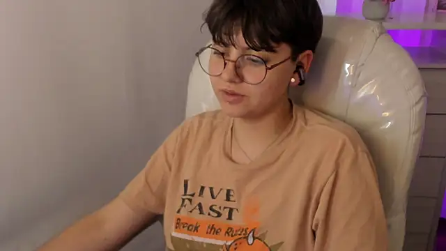Nathaly_ds élő XXX-chatje
