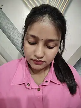 Pavitra_Sharma Adlı Modelin Canlı XXX Sohbeti