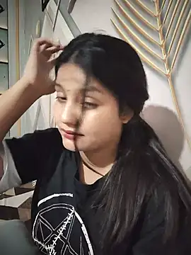 Pavitra_Sharma Adlı Modelin Canlı XXX Sohbeti