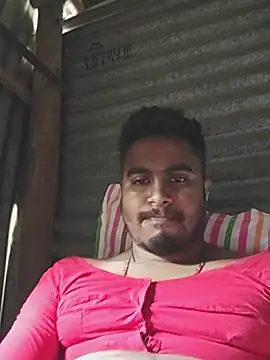 Show modela NaughtyCrossBoykolkata na web-kameri
