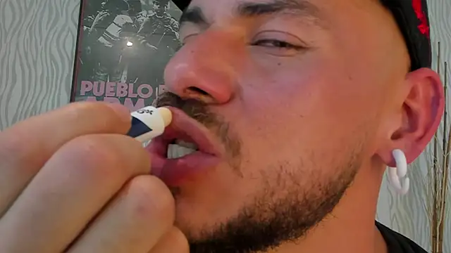 dylan_jacobx: вебкам-шоу