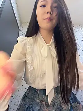 xiaoxiao0611 网络视讯表演