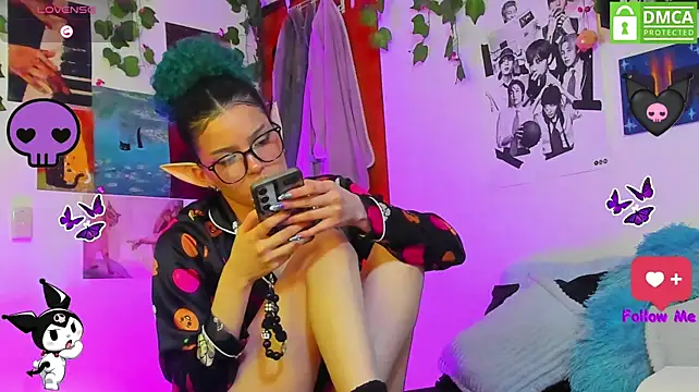 Bluedarkelf888 Show in webcam