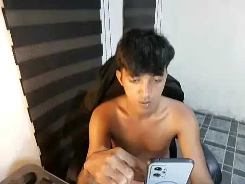 RowyCam Pertunjukan Webcam