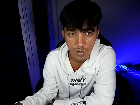 Spicy_RowyCam Pertunjukan Webcam