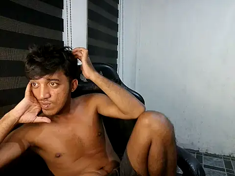 Spicy_RowyCam Pertunjukan Webcam