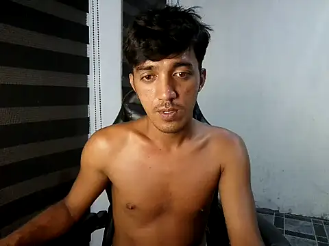 Spicy_RowyCam Pertunjukan Webcam