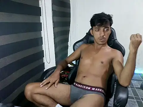Spicy_RowyCam Pertunjukan Webcam