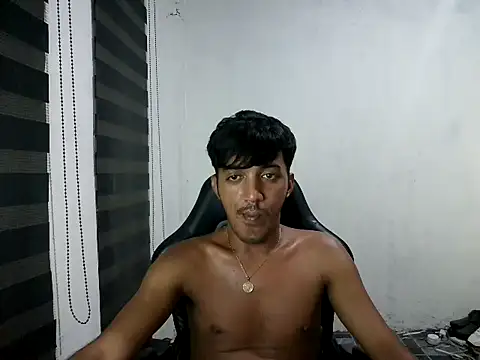Spicy_RowyCam Pertunjukan Webcam
