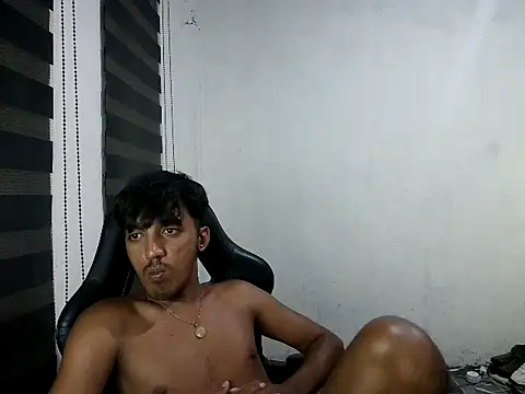 Spicy_RowyCam Pertunjukan Webcam