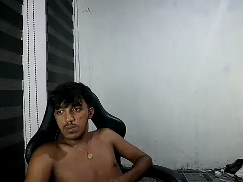Spicy_RowyCam Pertunjukan Webcam