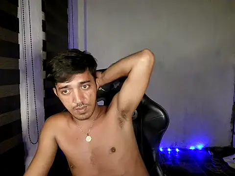 Spicy_RowyCam Pertunjukan Webcam