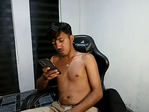 Spicy_RowyCam Pertunjukan Webcam
