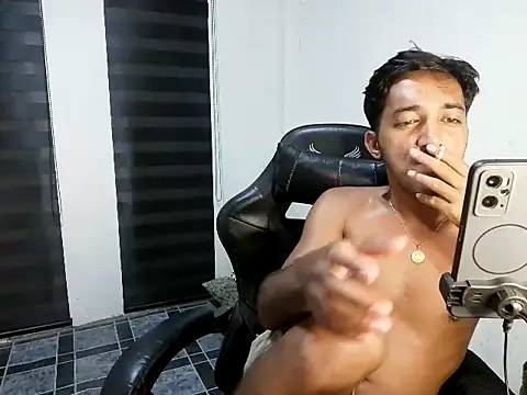 Spicy_RowyCam Pertunjukan Webcam