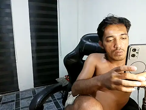 Spicy_RowyCam Pertunjukan Webcam