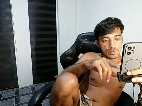 Spicy_RowyCam Pertunjukan Webcam