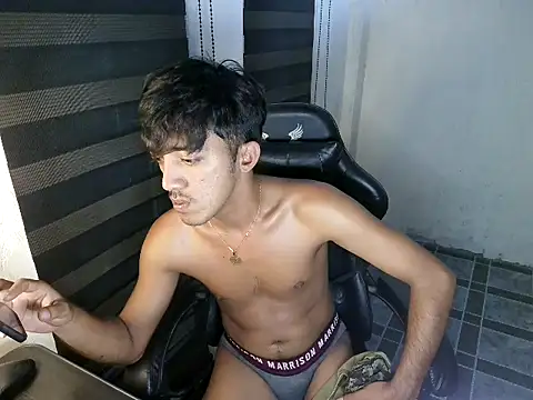 Spicy_RowyCam Webcam show