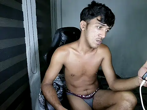 Spicy_RowyCam Pertunjukan Webcam