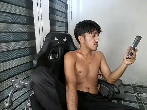 Spicy_RowyCam Pertunjukan Webcam