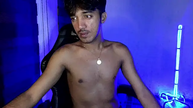 Spicy_RowyCam Pertunjukan Webcam