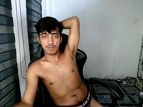 Spicy_RowyCam Pertunjukan Webcam