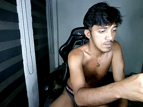 Spicy_RowyCam Pertunjukan Webcam