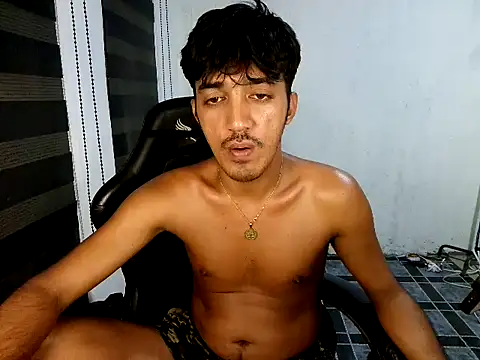 Spicy_RowyCam Pertunjukan Webcam