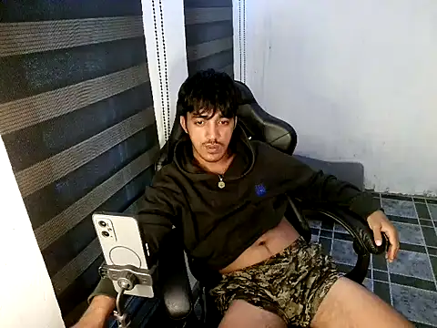 Spicy_RowyCam Pertunjukan Webcam
