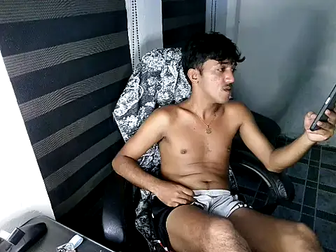 Spicy_RowyCam Pertunjukan Webcam