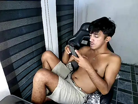 Spicy_RowyCam Pertunjukan Webcam