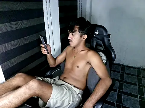 Spicy_RowyCam Pertunjukan Webcam