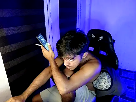 Spicy_RowyCam Pertunjukan Webcam