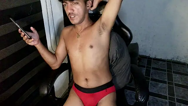 Spicy_RowyCam Pertunjukan Webcam