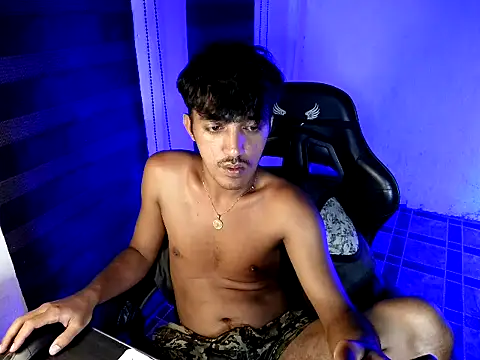 Spicy_RowyCam Pertunjukan Webcam