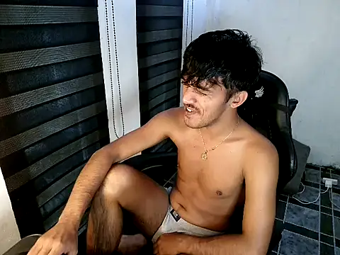 Spicy_RowyCam Pertunjukan Webcam