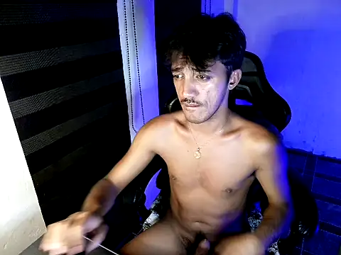 Spicy_RowyCam's Webcam Show