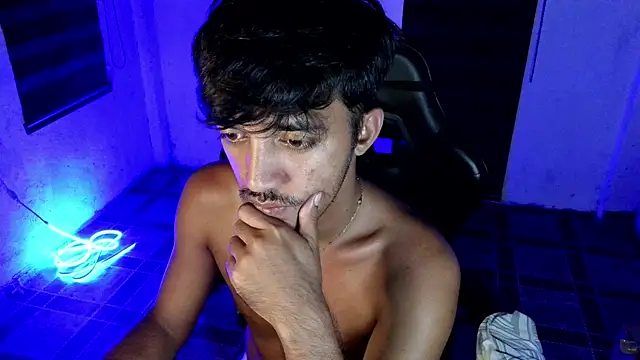 Spicy_RowyCam Pertunjukan Webcam