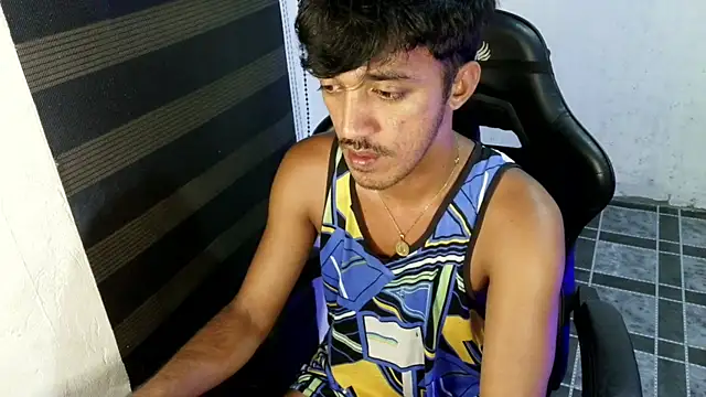 Spicy_RowyCam's Live XXX Chat