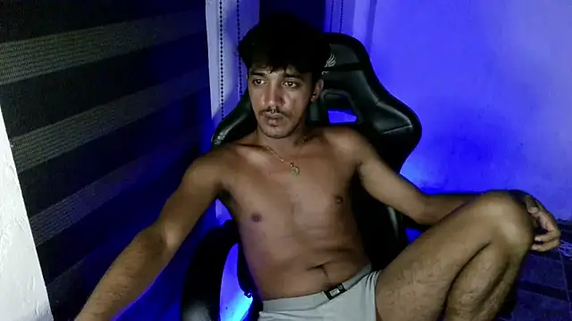 Spicy_RowyCam Pertunjukan Webcam