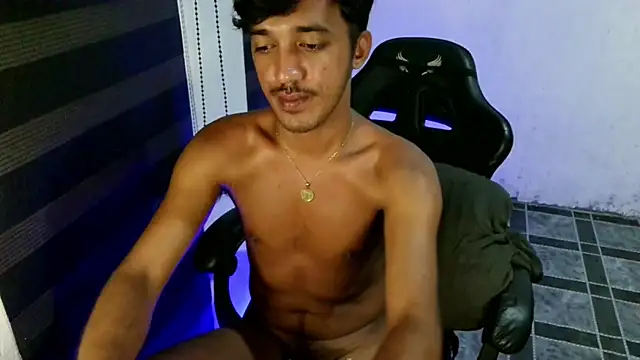 Spicy_RowyCam Pertunjukan Webcam