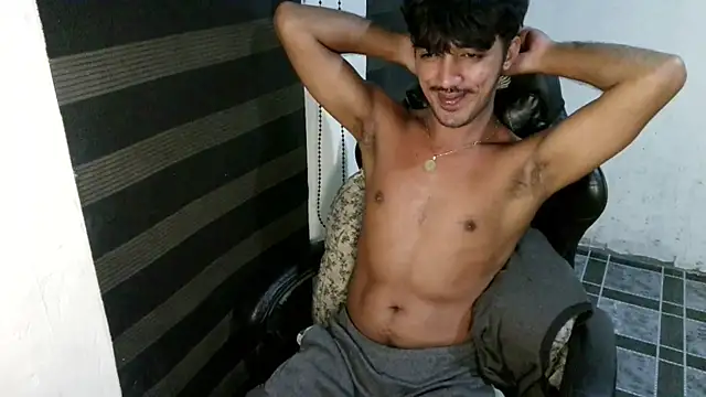 Spicy_RowyCam Pertunjukan Webcam
