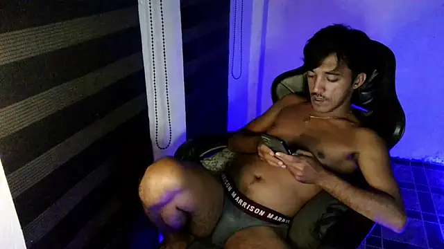 Spicy_RowyCam Pertunjukan Webcam