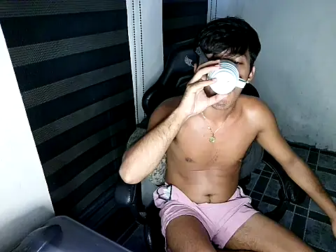 Spicy_RowyCam Pertunjukan Webcam
