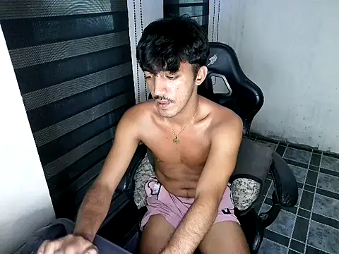 Spicy_RowyCam Pertunjukan Webcam
