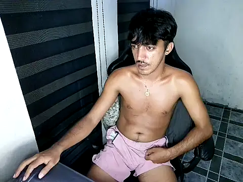 Spicy_RowyCam Pertunjukan Webcam