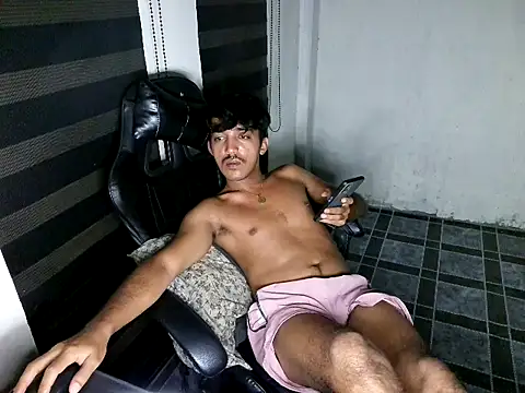Spicy_RowyCam Pertunjukan Webcam
