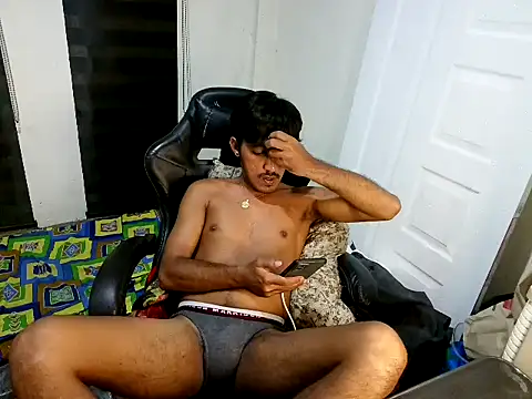 Spicy_RowyCam Pertunjukan Webcam