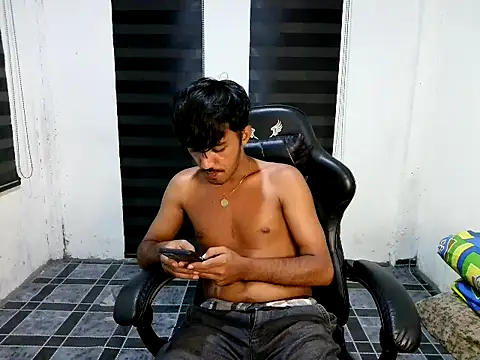 Spicy_RowyCam Pertunjukan Webcam