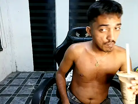 Spicy_RowyCam Pertunjukan Webcam