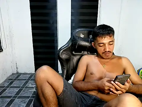 Вебкам-шоу Spicy_RowyCam
